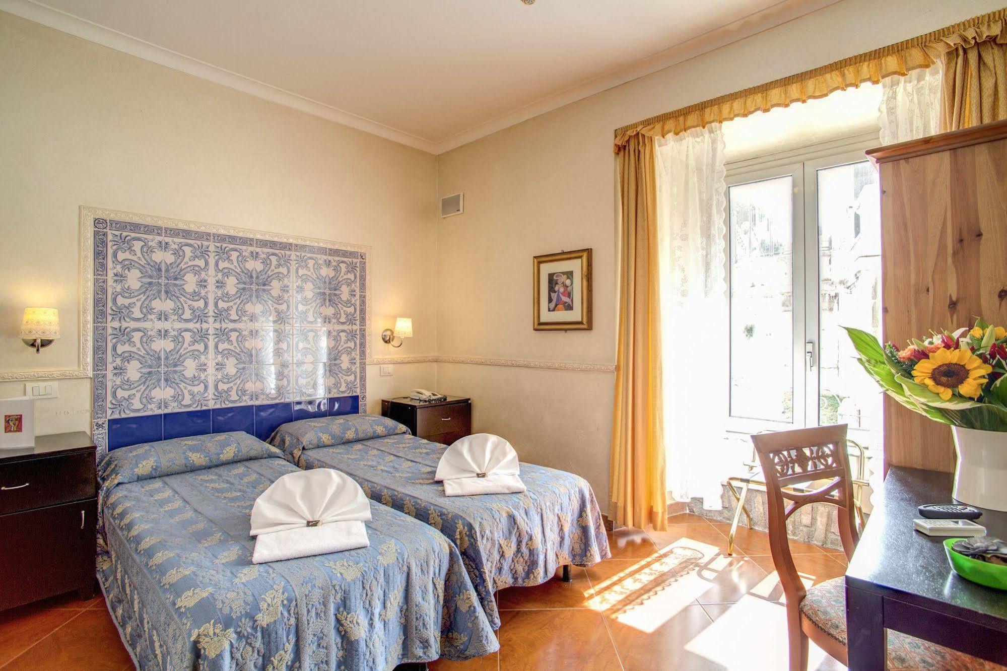 Hotel Caravaggio Rome Exterior photo